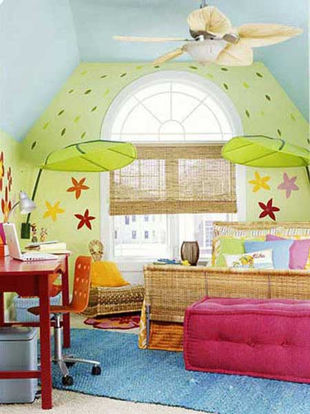 手繪墻結合了歐美的涂鴉，與墻紙相比更加彰顯個性