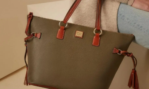 皮包油汙清洗方法